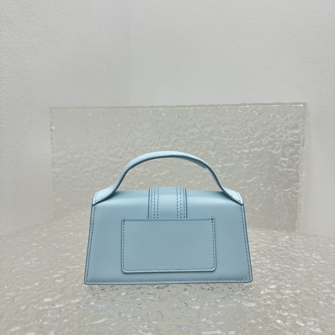 Jacquemus Small Bamnino Bag-18x6x7CM