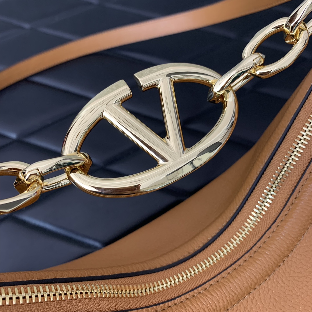 Valentino Garavani Vlogo MoonHobo Tote-29x23x11CM