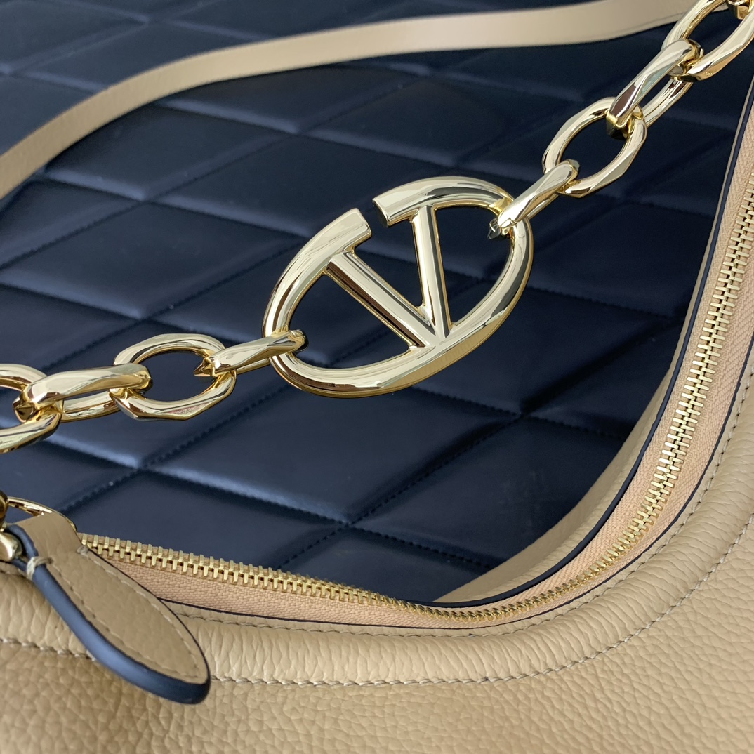 Valentino Garavani Vlogo MoonHobo Tote-29x23x11CM