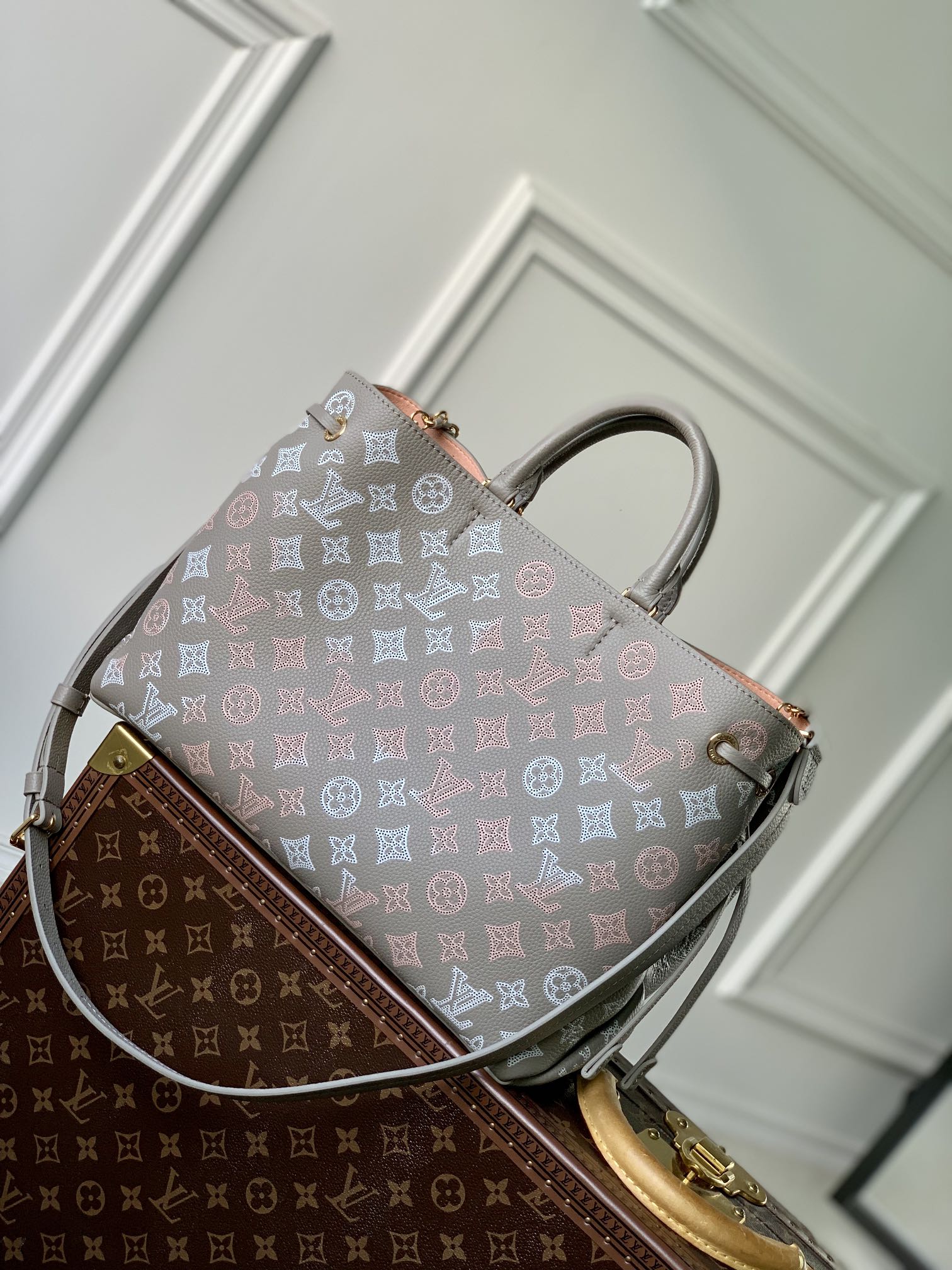 l**is V*t*n bella tote bag-32*23*13cm
