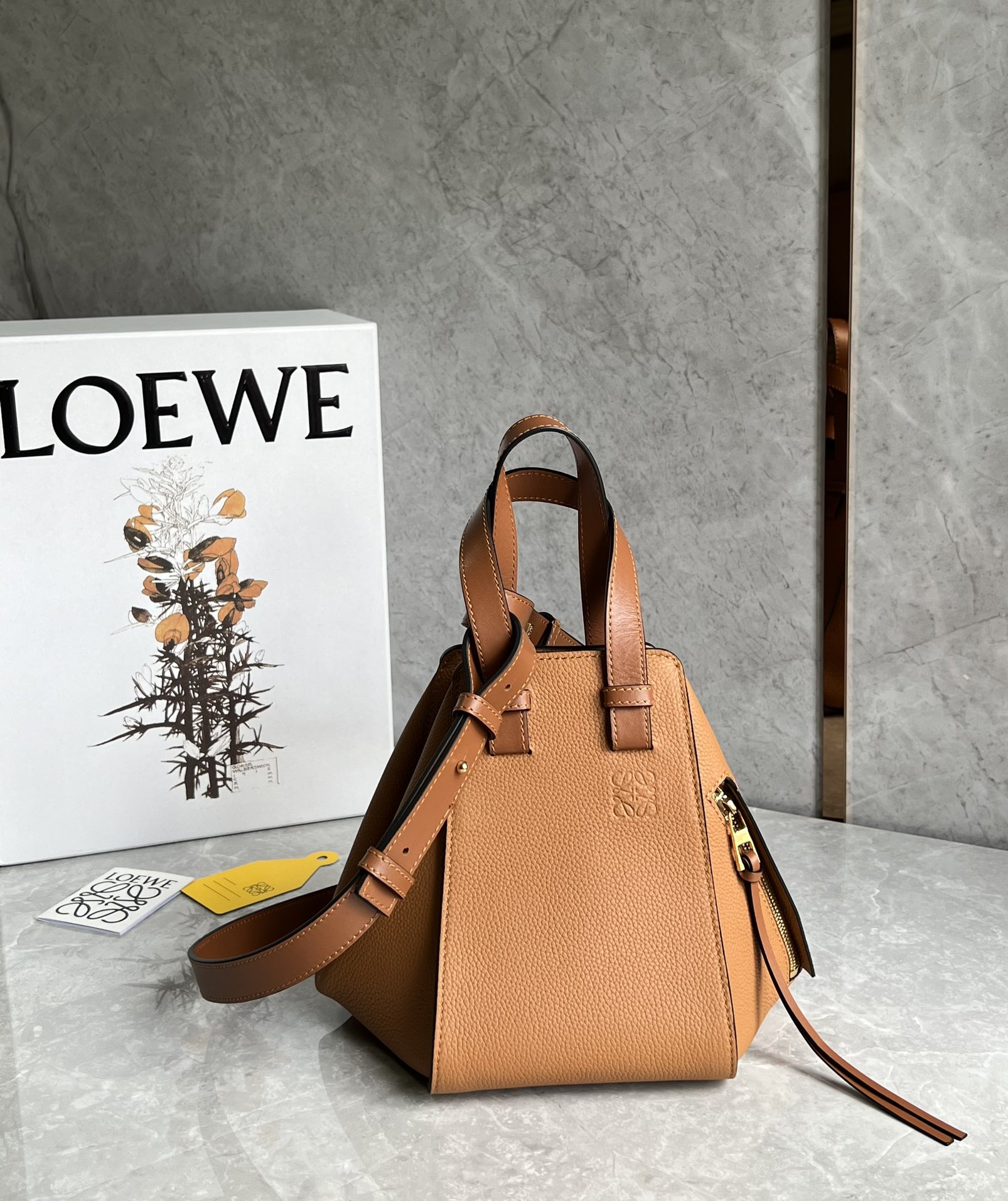 Loewe Hammock Bag-20*19*14CM