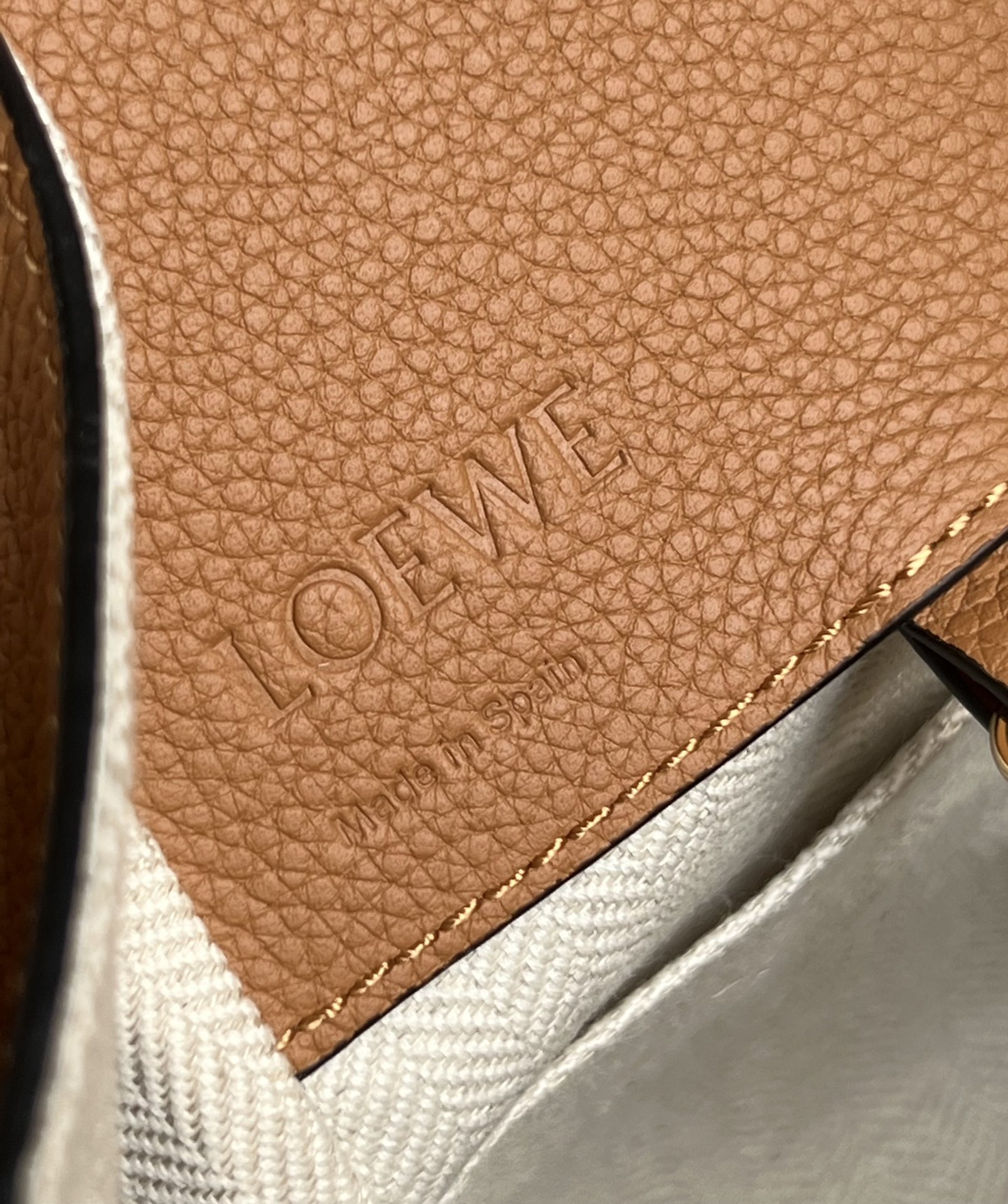 Loewe Hammock Bag-20*19*14CM