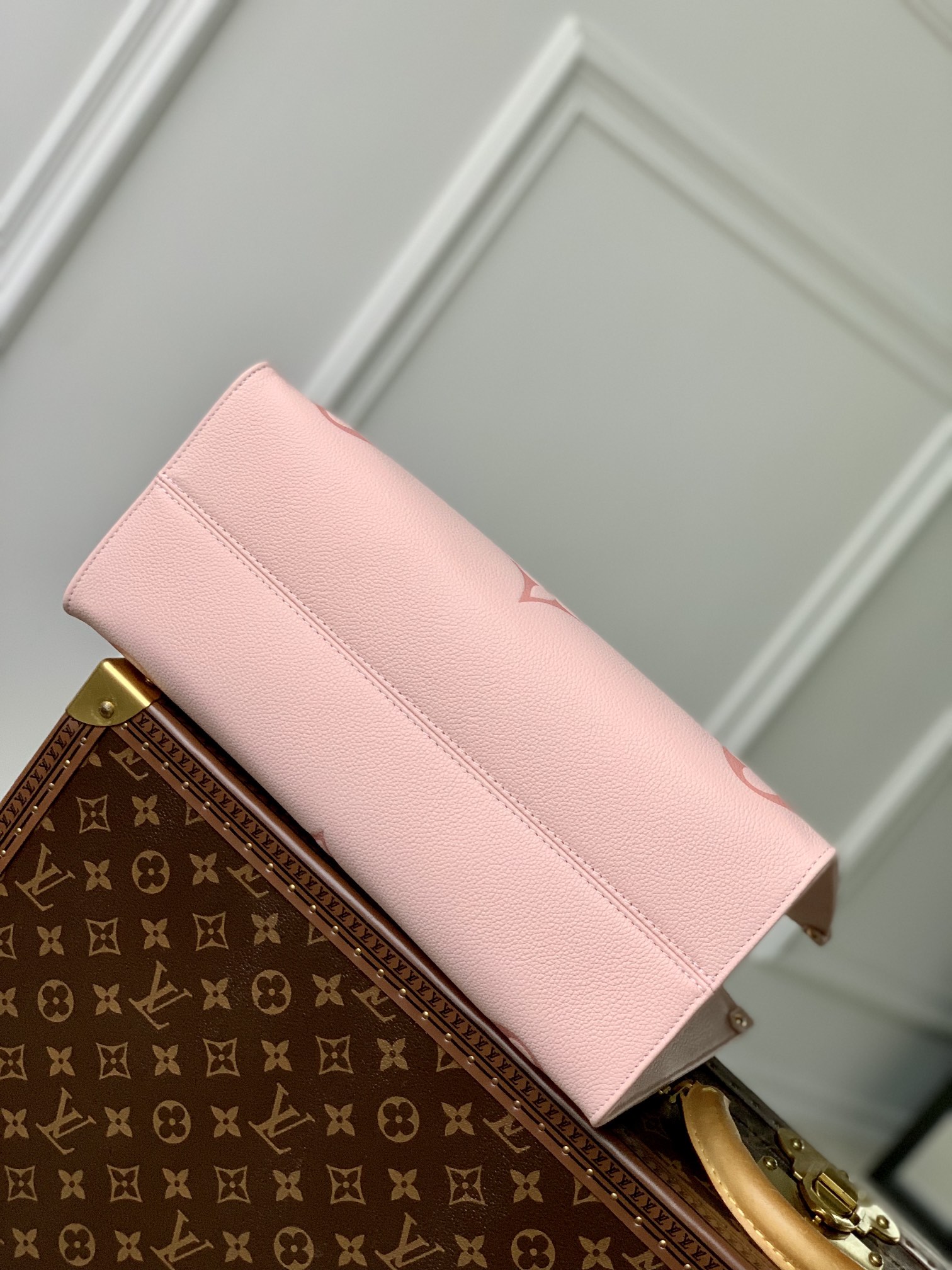 l**is V*t*n small onthego handbag-35*28*15cm