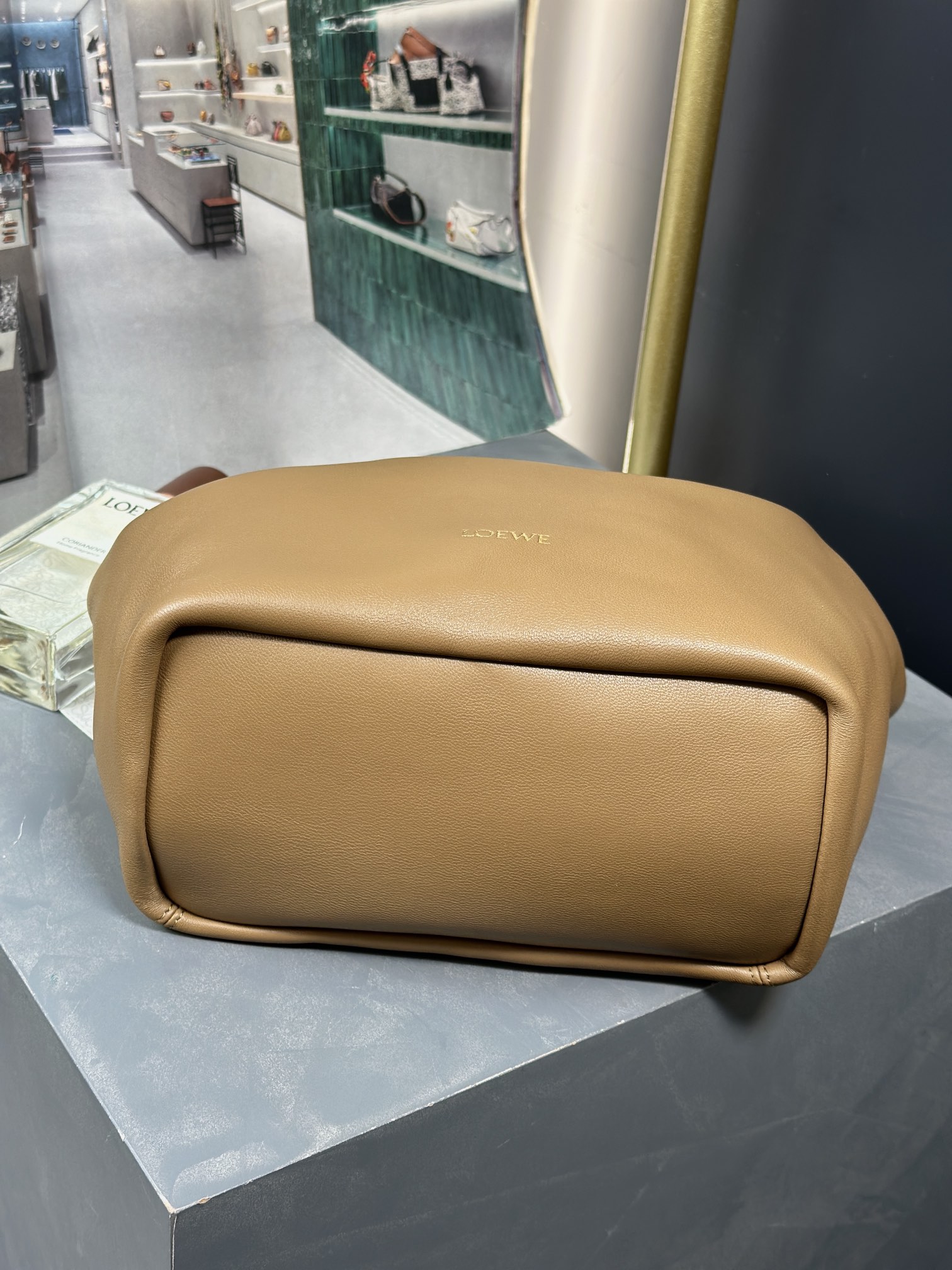 Loewe Squeeze Bag-29*24*1.5CM