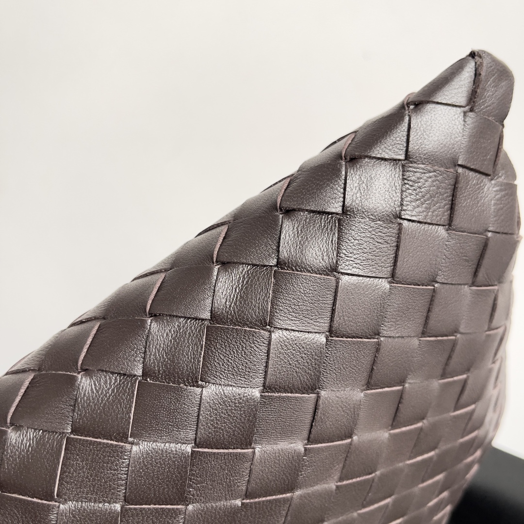 Bo*te*ga ve*ne*ta hop bag-41*20*8cm