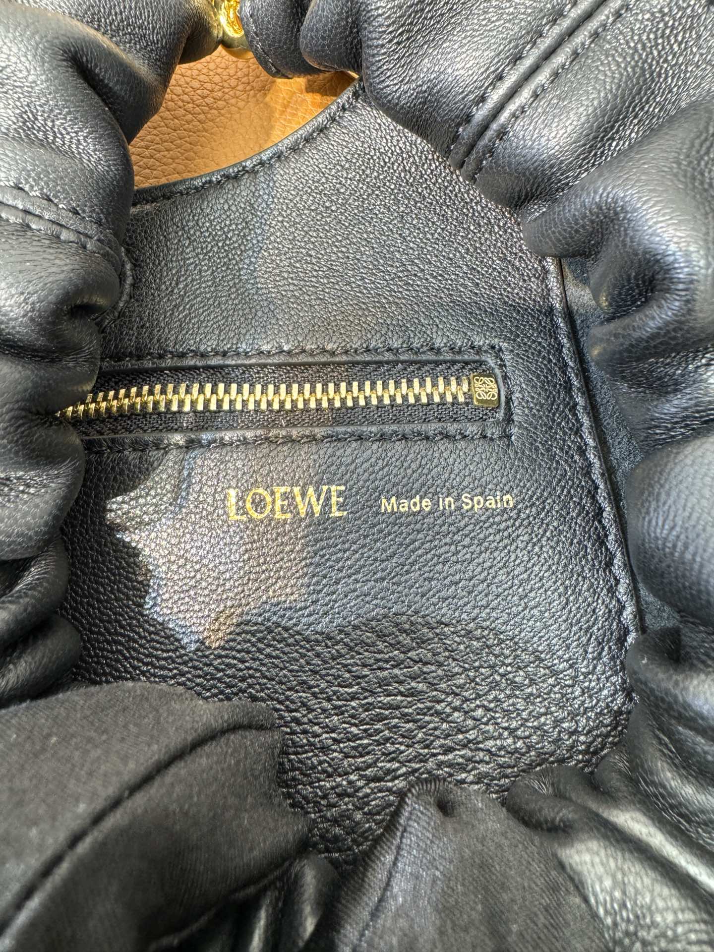 Loewe Squeeze Bag-34*33*13.5CM