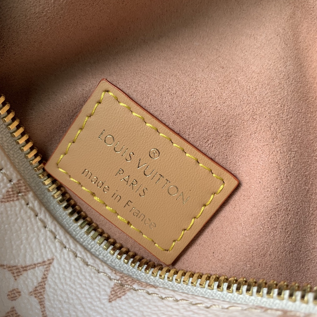 l**is V*t*n side trunk pm- m22944-21×14×6cm