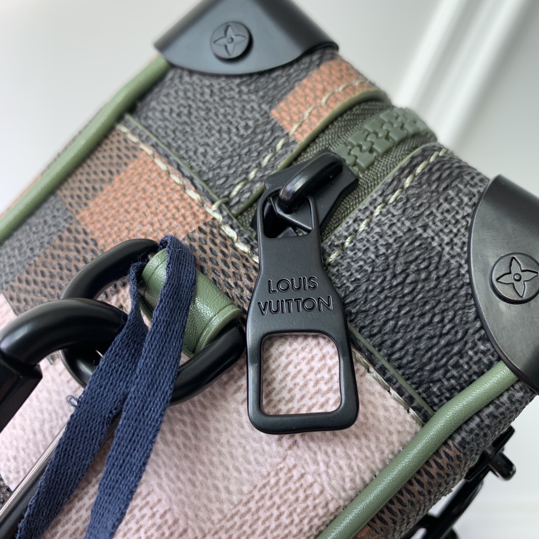 l**is V*t*n mini soft trunk m80033-18.5 x13x8cm