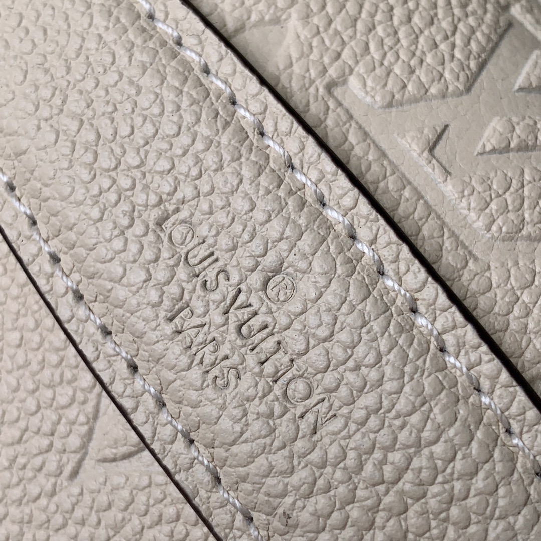 l**is V*t*n bumbag-m43644-37*14*13cm