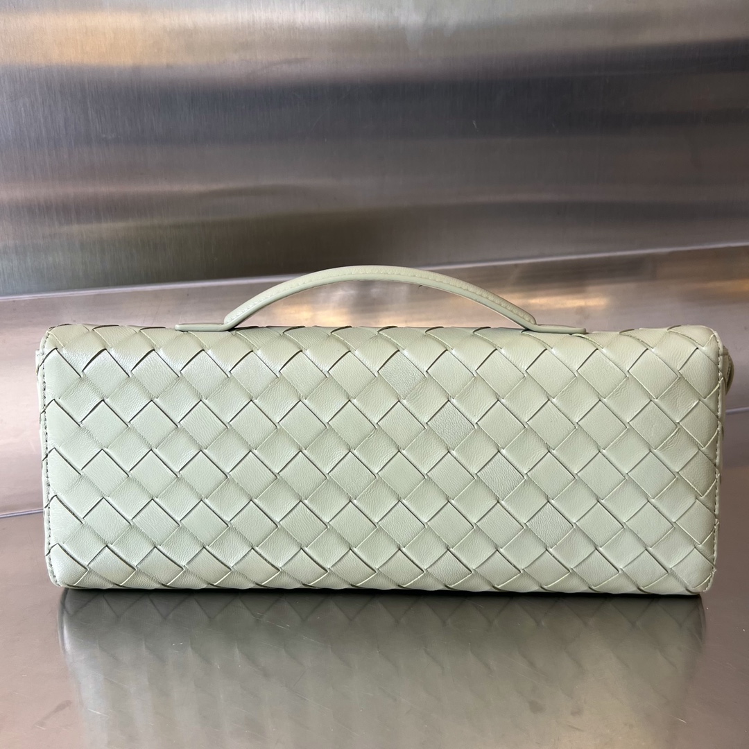 Bo*te*ga ve*ne*ta clutch-31x13x3 cm