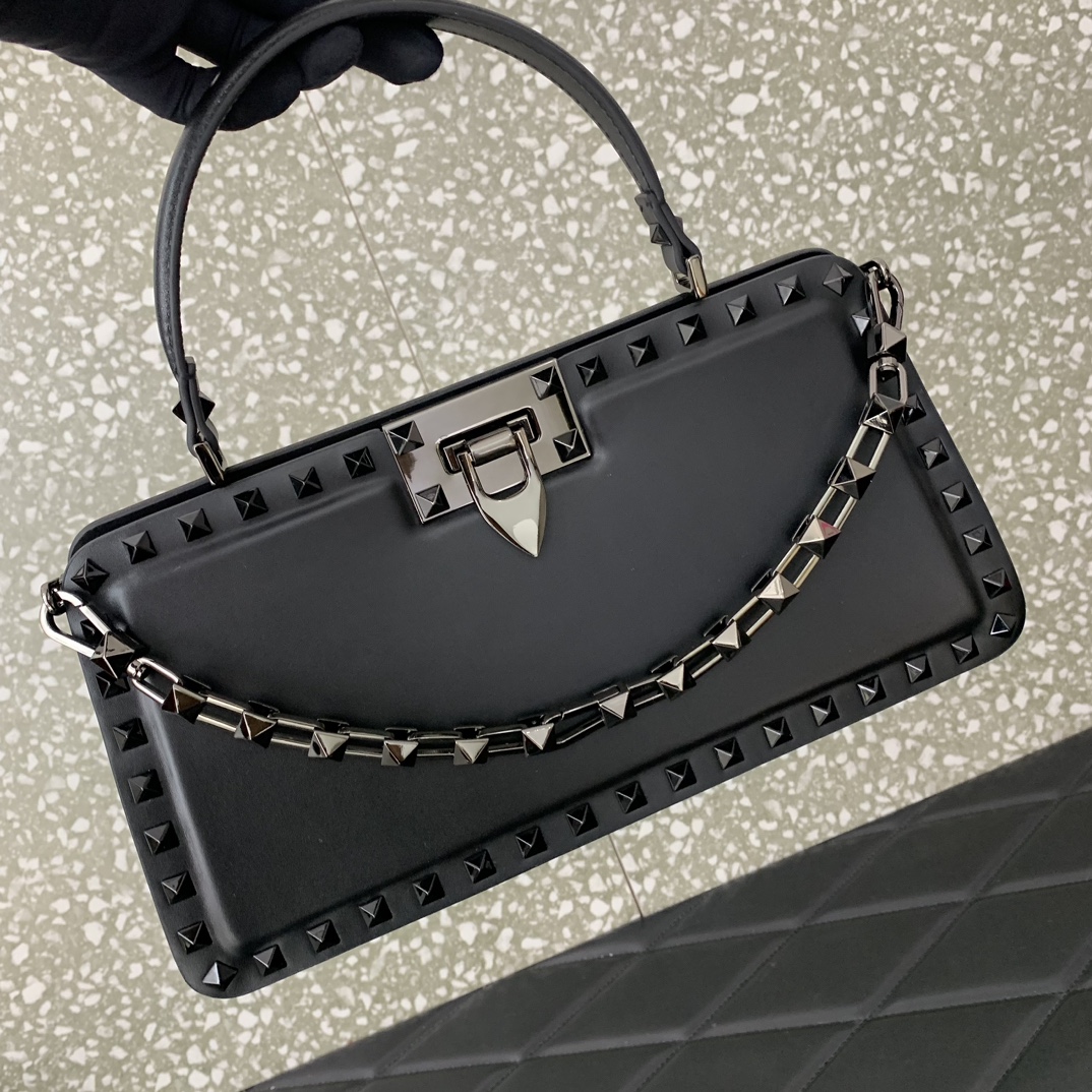 Valentino Garavani Rockstud 23 Bag-28*14*8CM