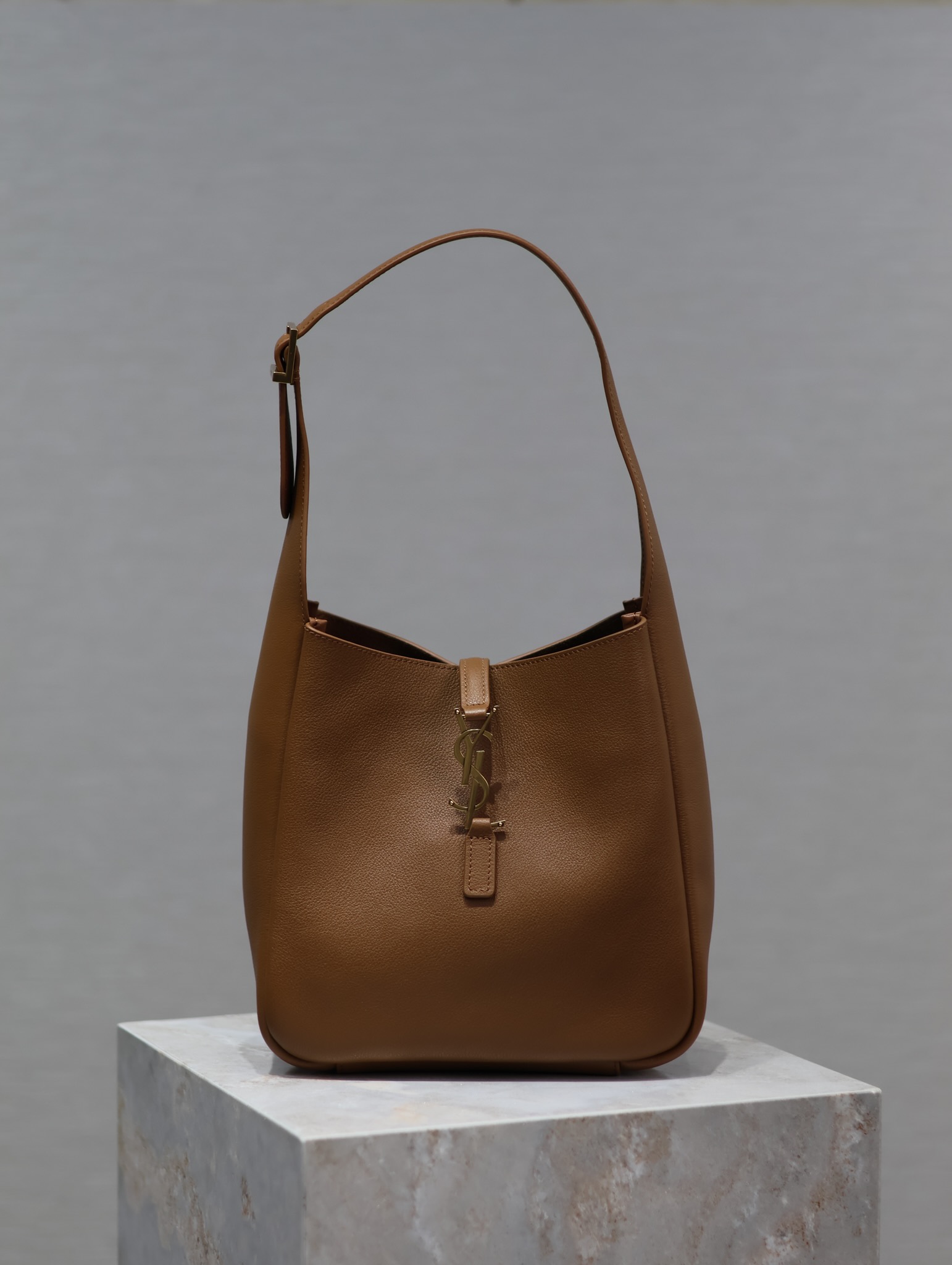 YSL Le5A7 Vintage Bag-23×22×8.5CM