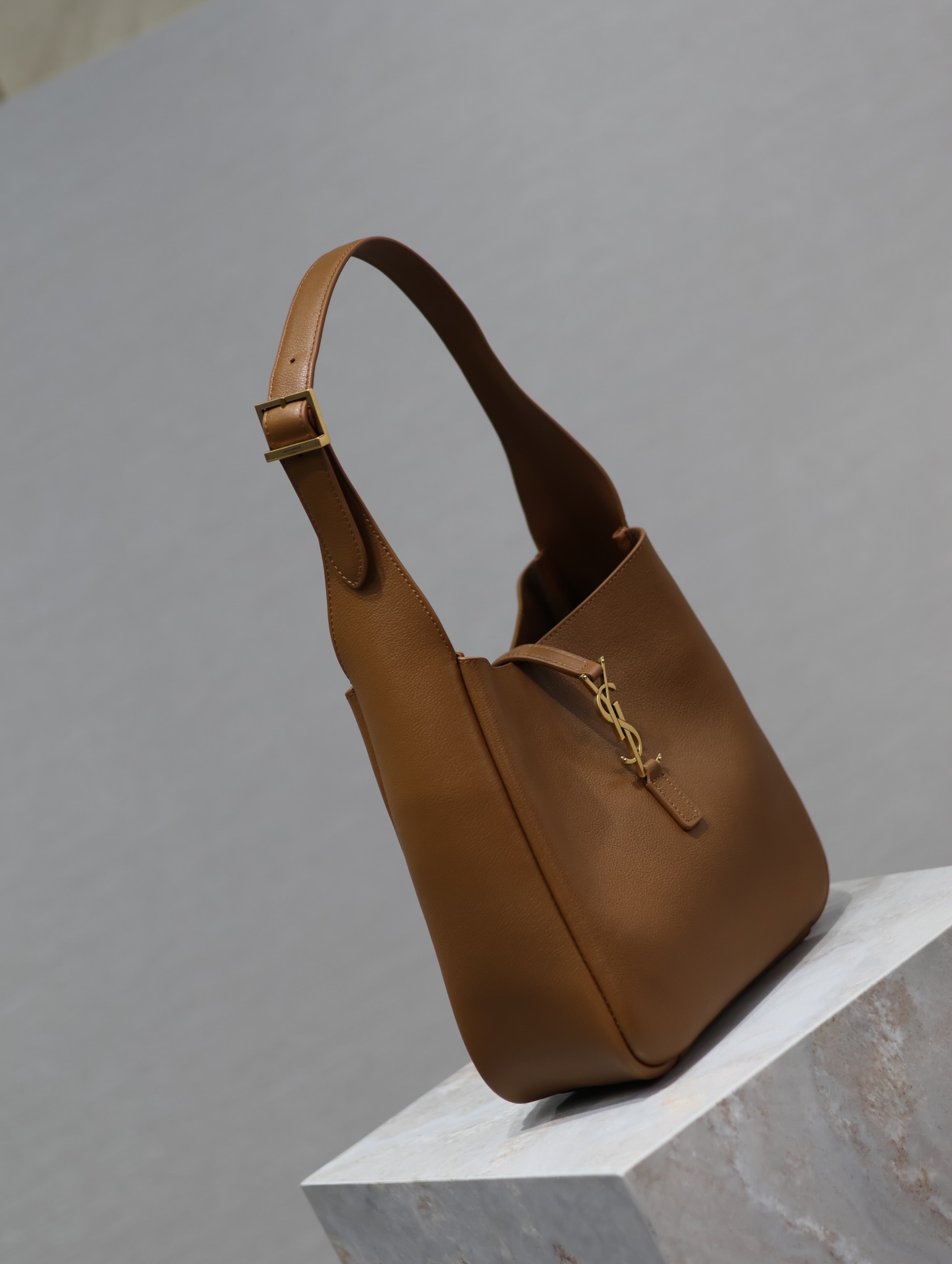 YSL Le5A7 Vintage Bag-23×22×8.5CM