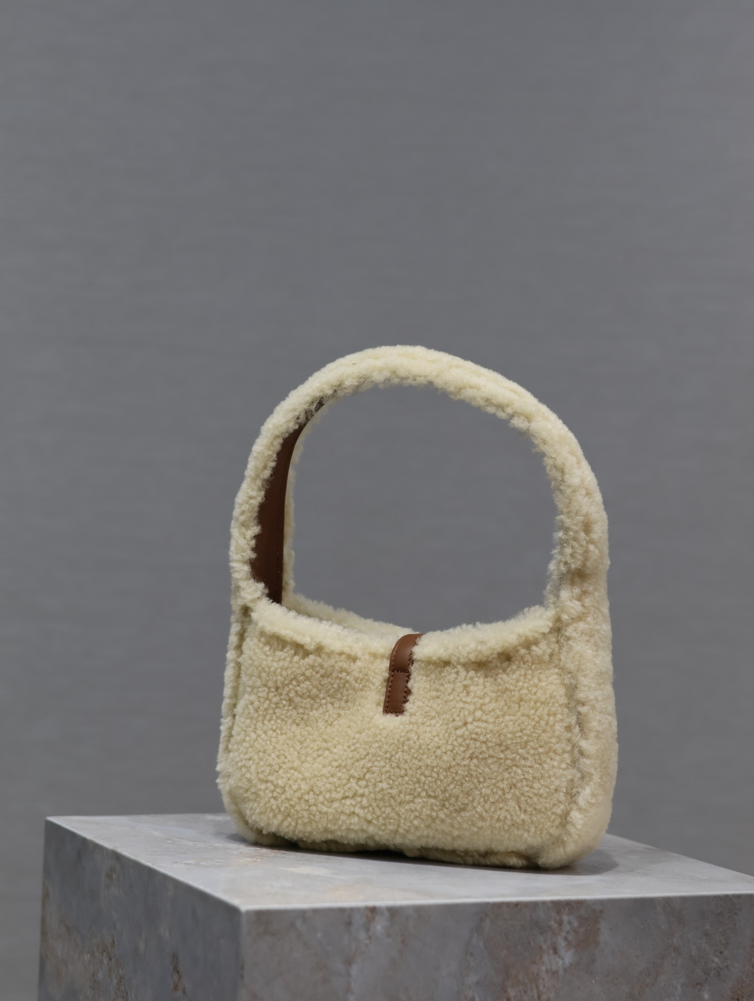 YSL Le5A7 Mini Bag-19×11.5×4.5CM