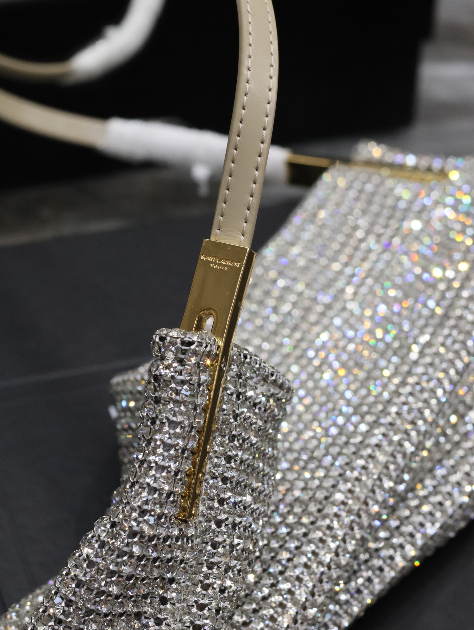 YSL Suzanne Armpit Pouch-28×14×4CM