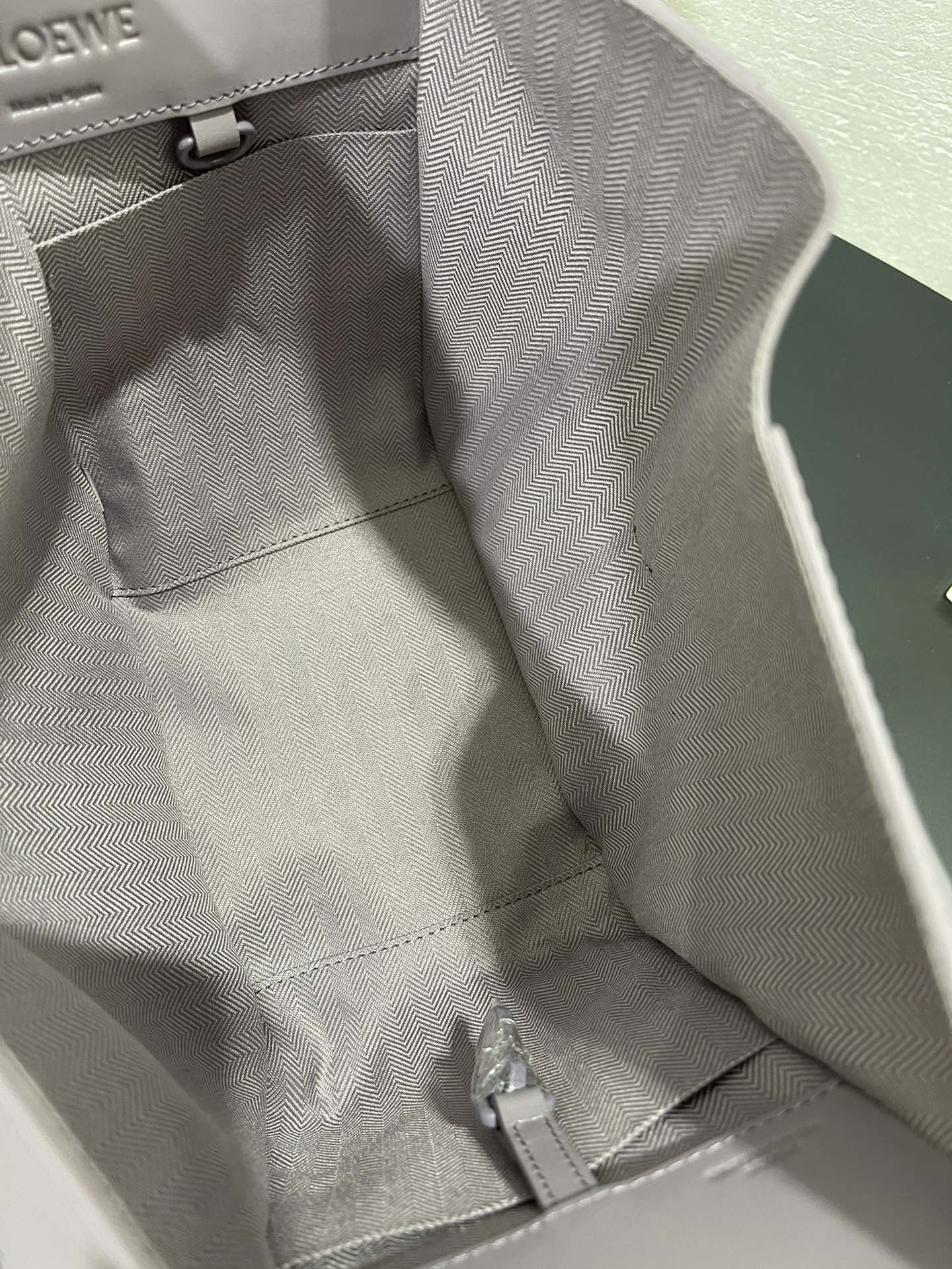 Loewe Hammock Bag-20.8*19.5*14.5CM