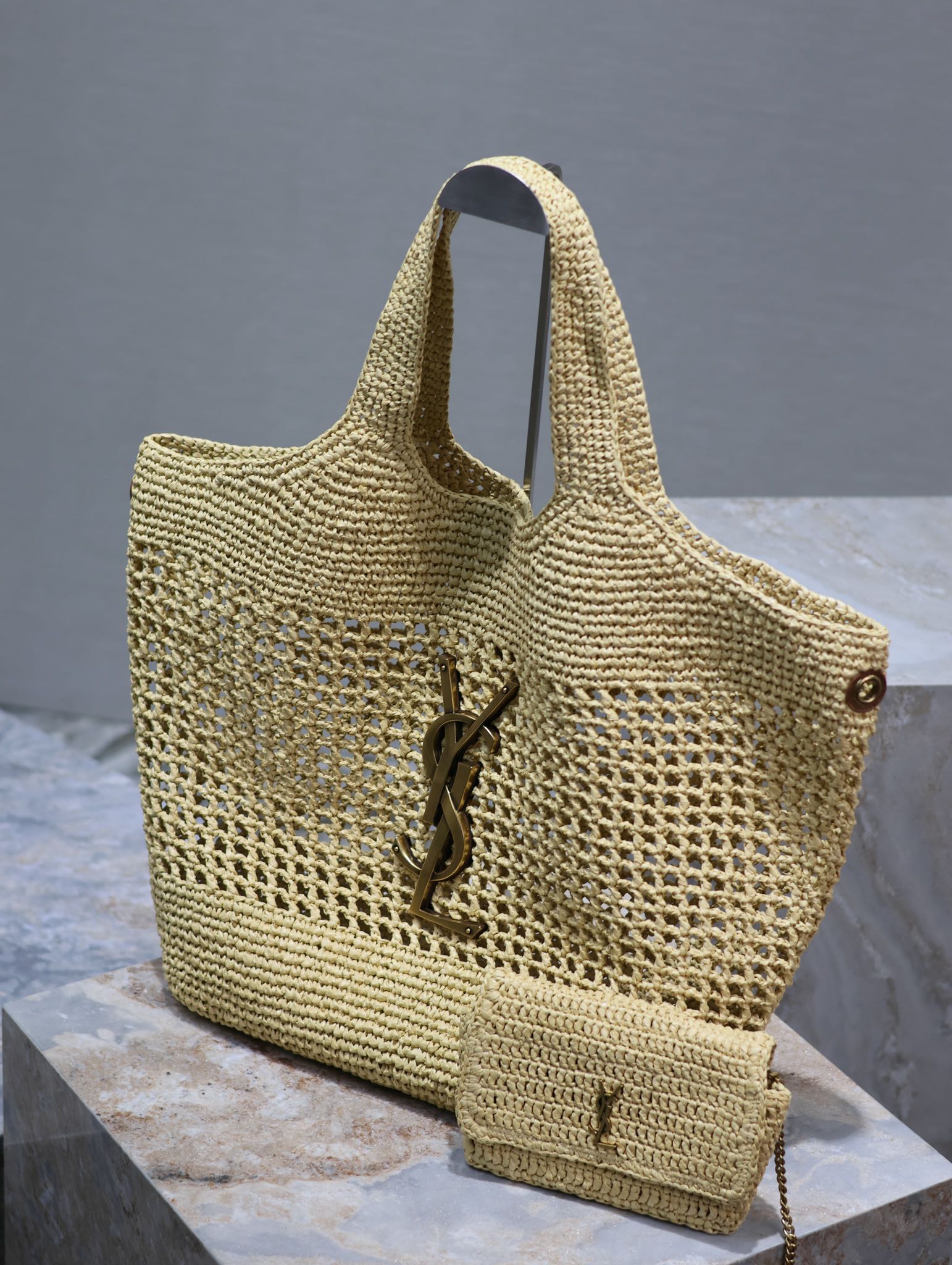 YSL Rive Icare Maxi Bag-58/47×61×8M