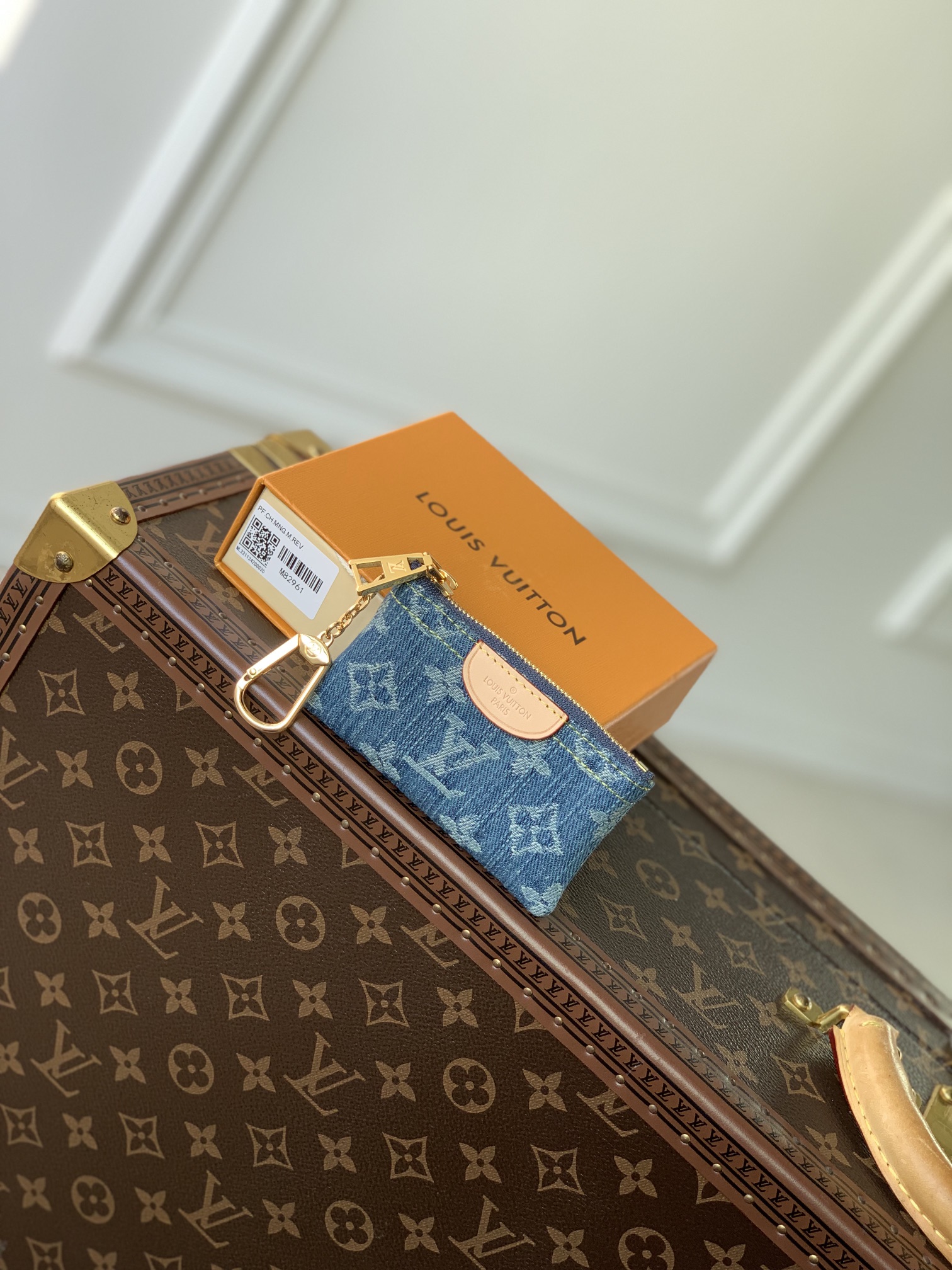 l**is V*t*n wallet-12*7*1.5cm