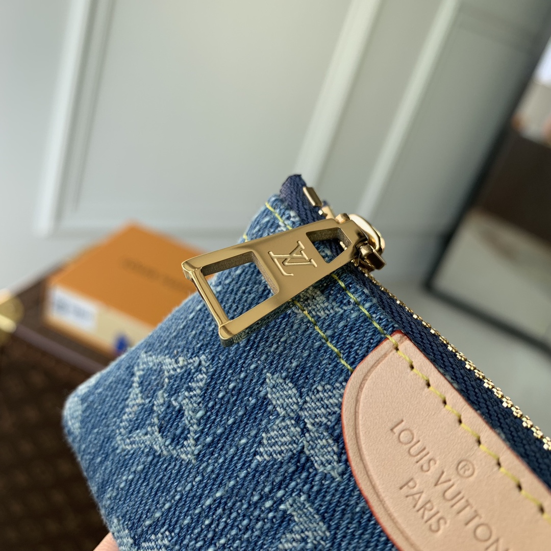 l**is V*t*n wallet-12*7*1.5cm