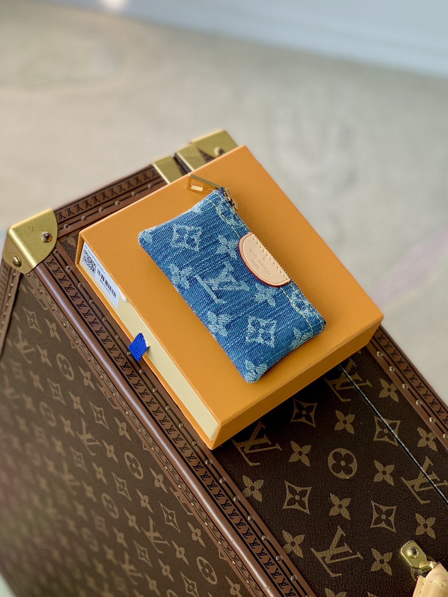 l**is V*t*n wallet-12*7*1.5cm