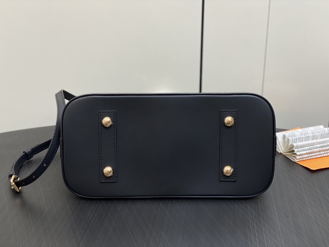 l**is V*t*n neo alma pm-32×24×15cm