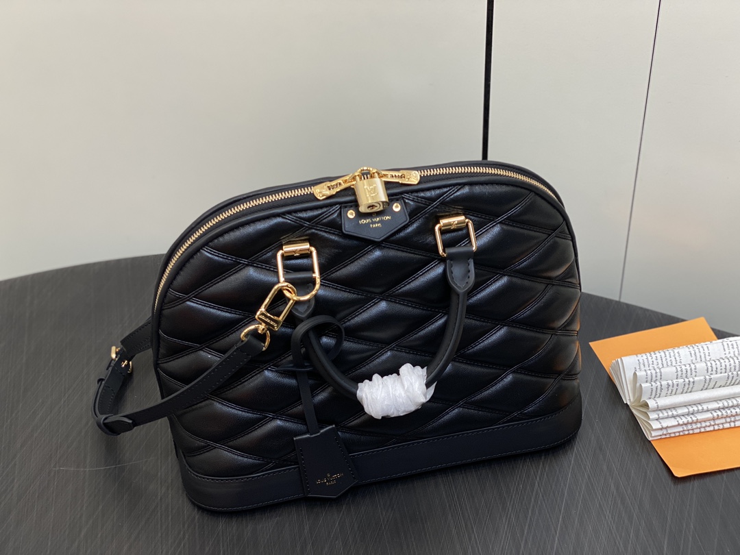 l**is V*t*n neo alma pm-32×24×15cm