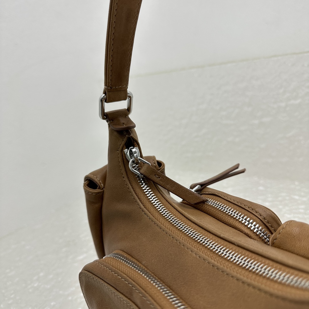 MiuMiu Vintage Bag-21*6*12CM