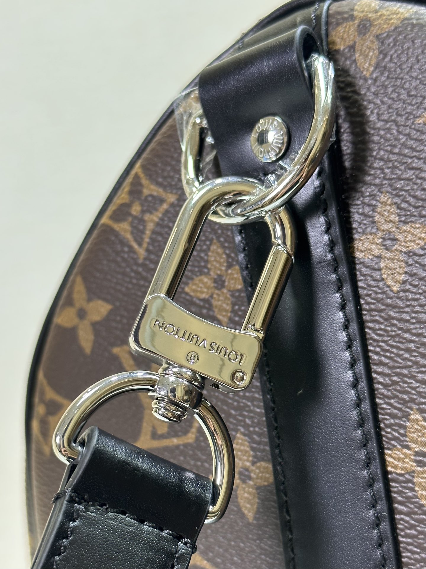 l**is V*t*n keepall bandoulière 45-m56711-45 × 27 × 20cm