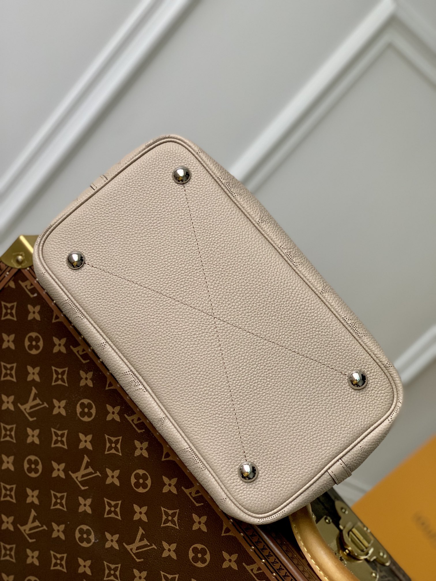 l**is V*t*n blossom handbags-30*27.5*16cm