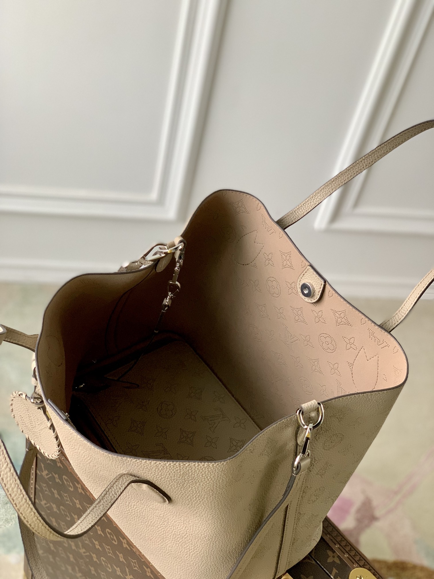 l**is V*t*n blossom handbags-30*27.5*16cm