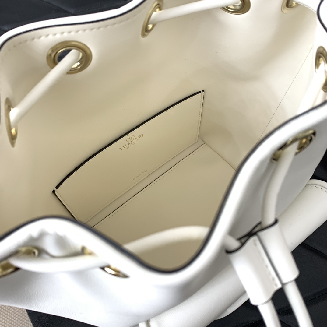 Valentino Alentino Garavani Loco Bag-16*19*11CM