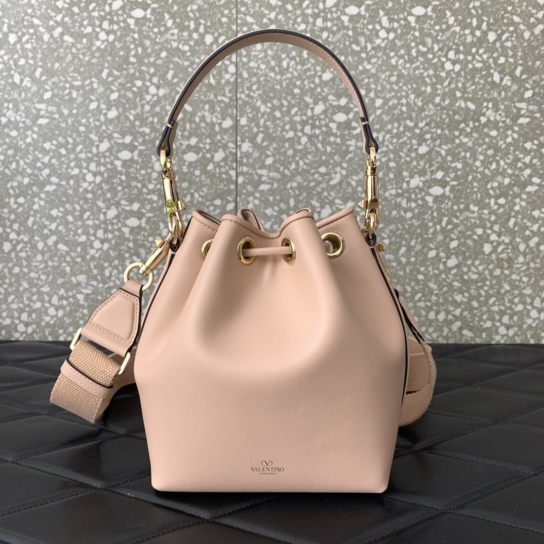 Valentino Alentino Garavani Loco Bag-16*19*11CM