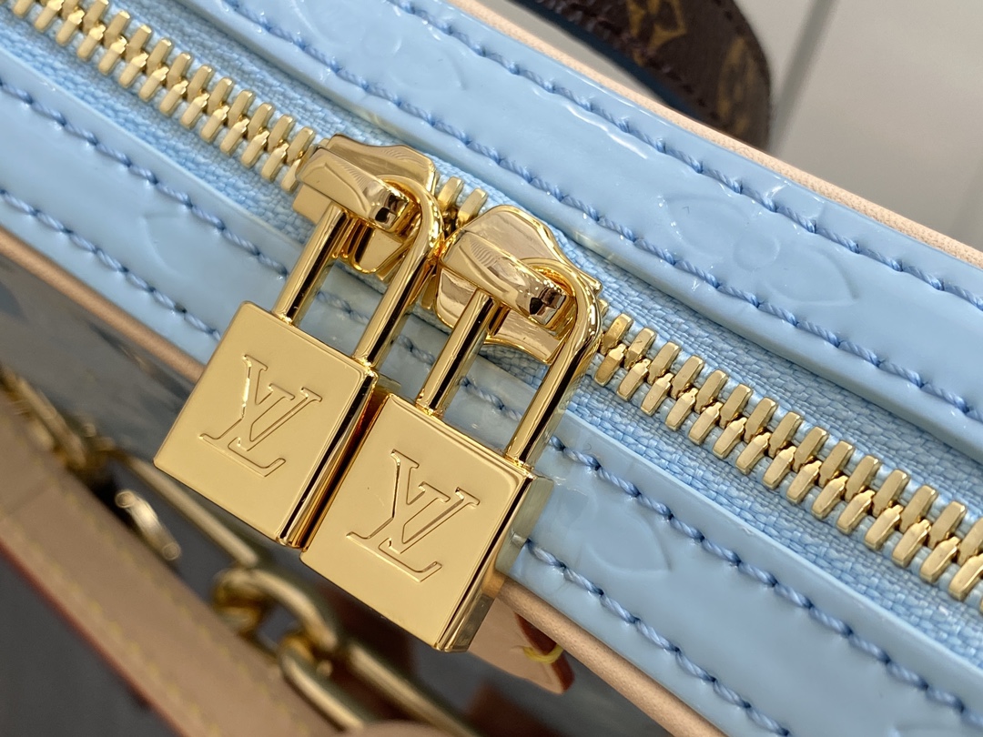 l**is V*t*n croissant m24021-21 x 13 x 7cm