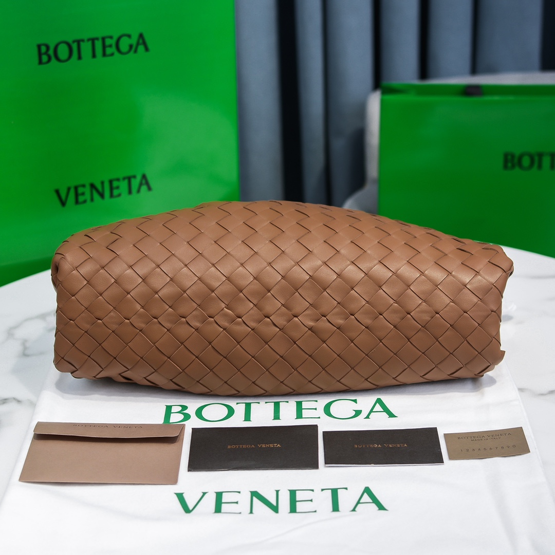Bo*te*ga ve*ne*ta the pouch bag-38*20*9cm
