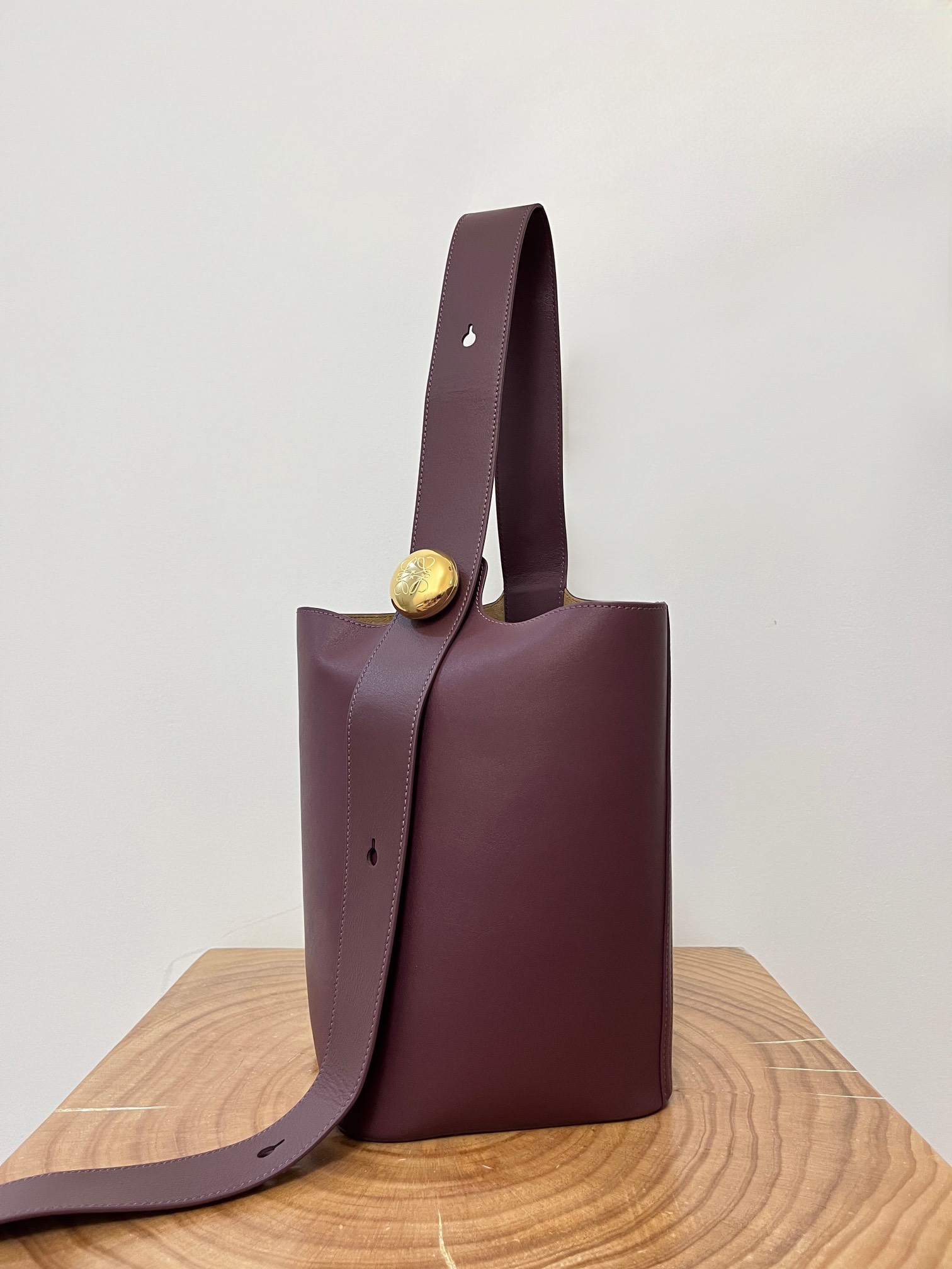 Loewe Pebble Bucket Bag-28*24*23CM