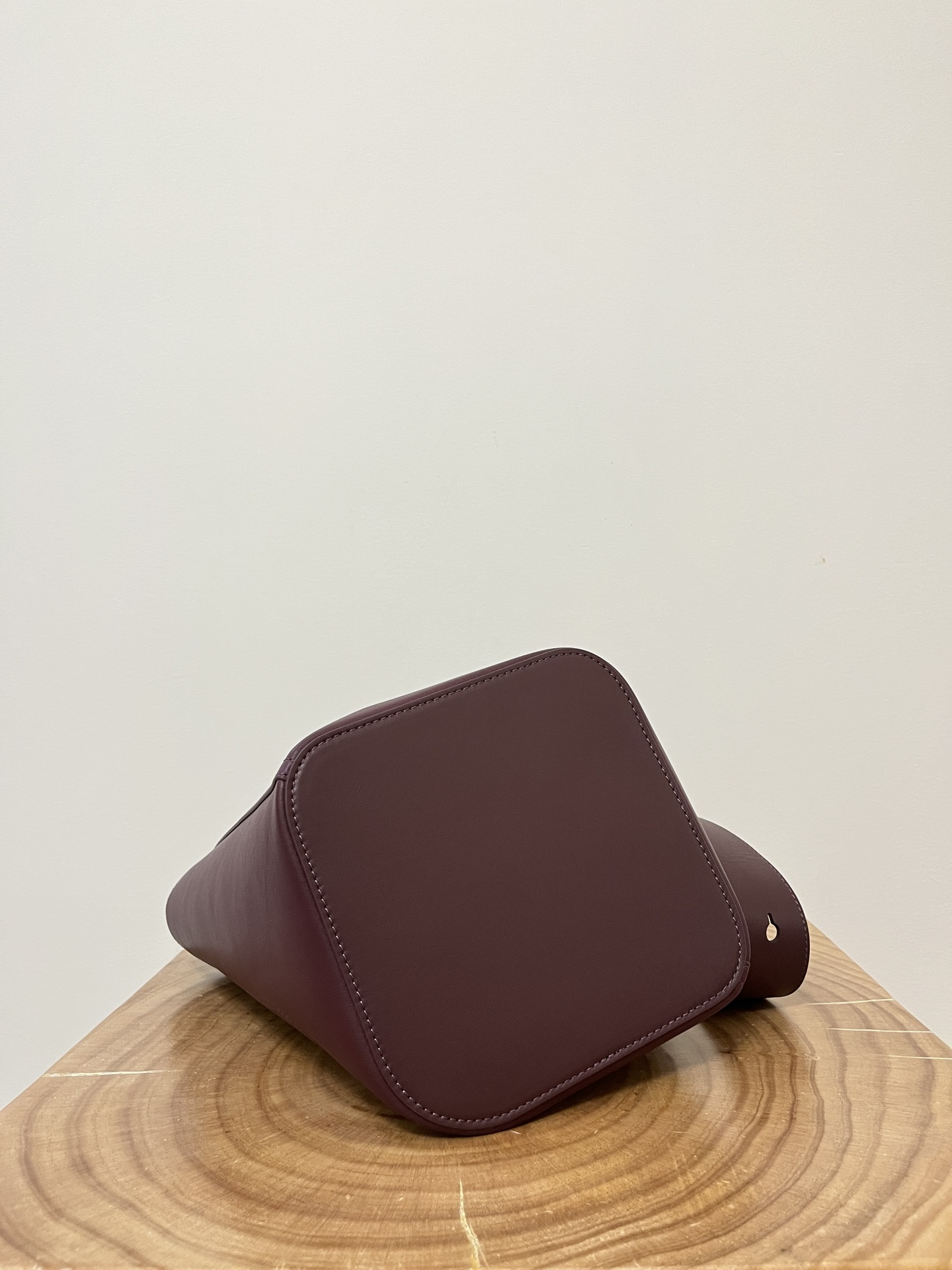 Loewe Pebble Bucket Bag-28*24*23CM