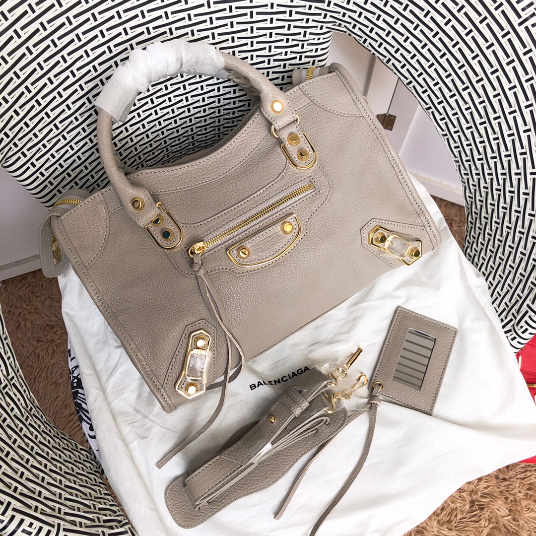 Ba*len*cia*ga graffiti classic city