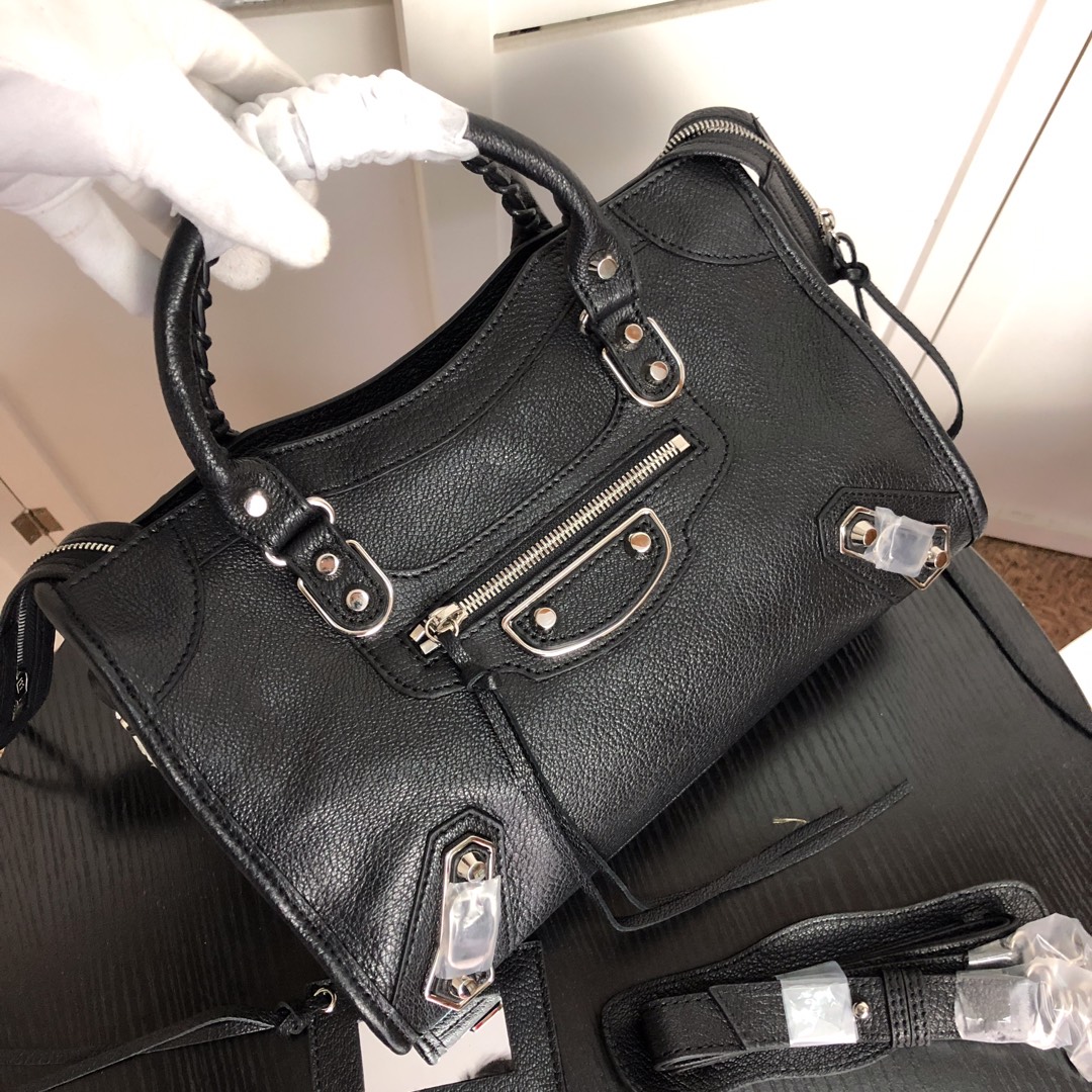 Ba*len*cia*ga graffiti classic city