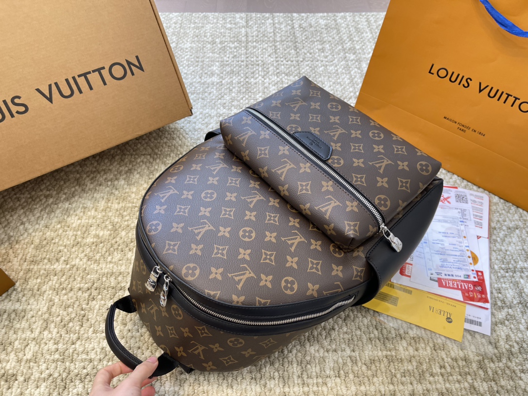 l**is V*t*n backpack-29*38cm