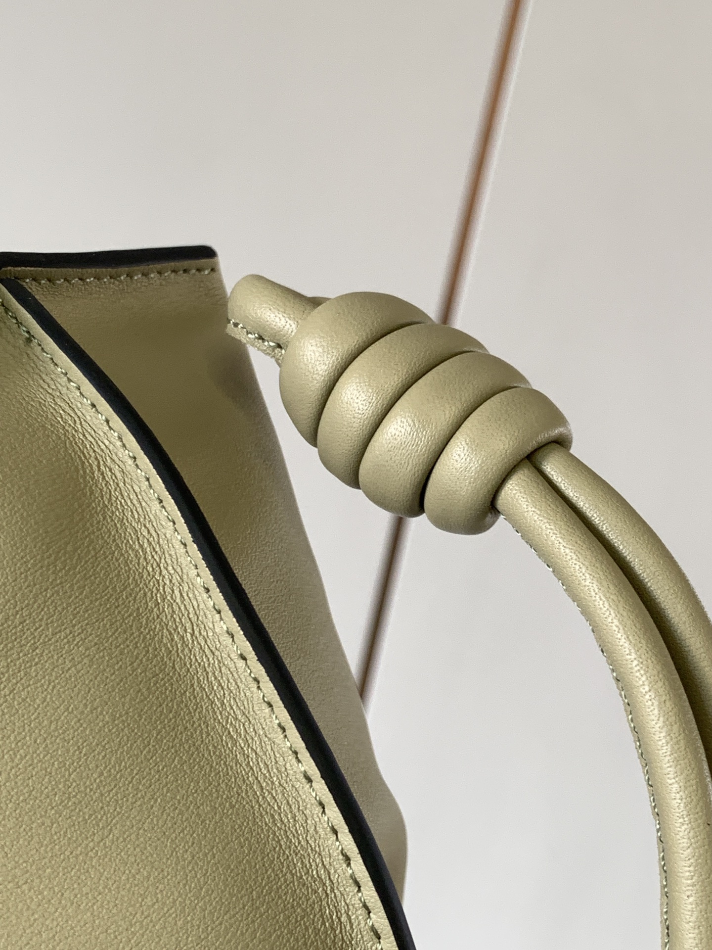 Loewe Flamenco-30*24.5*10.5CM