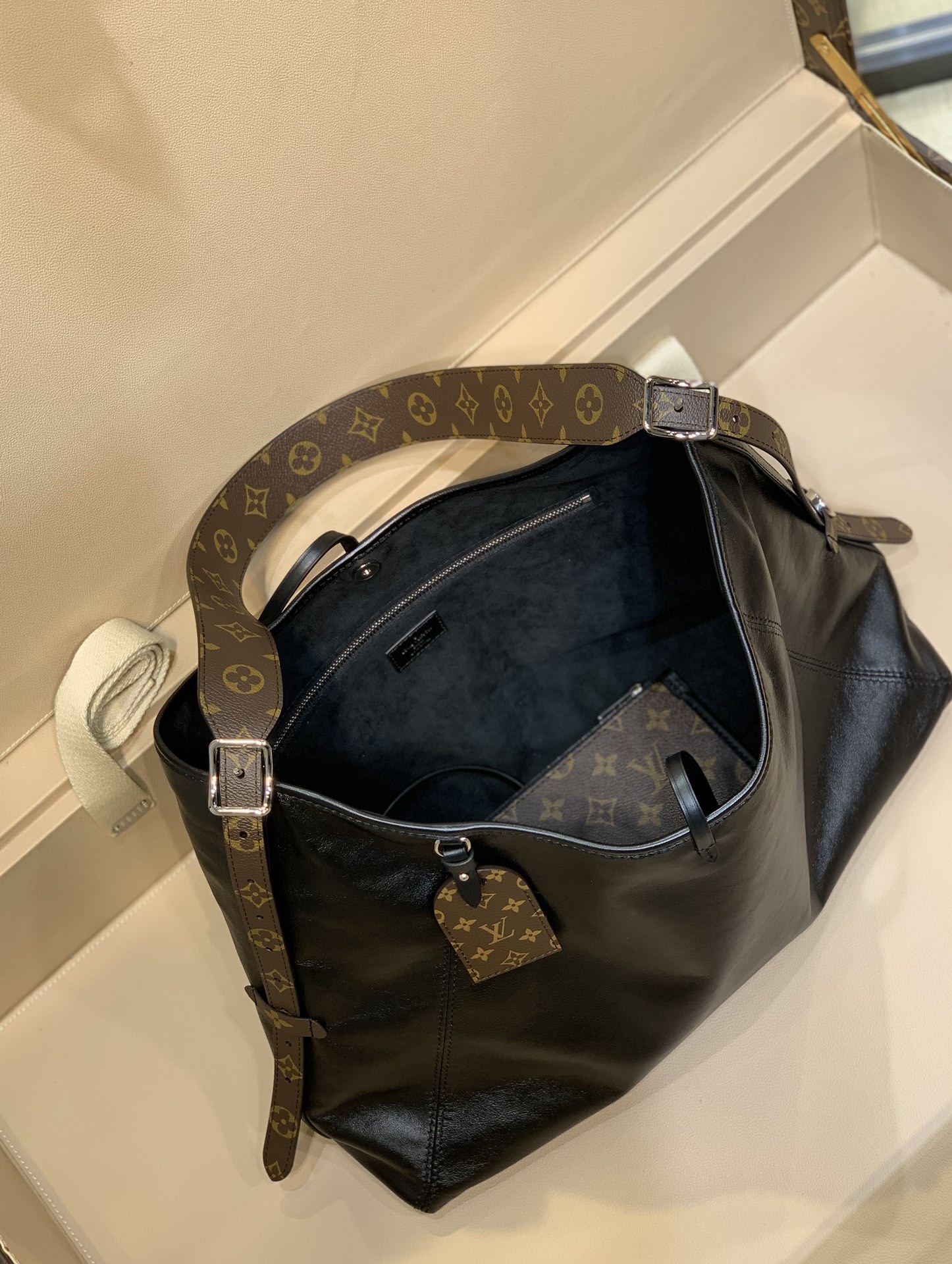 l**is V*t*n carryall dark bag-m25143-39*30*15cm