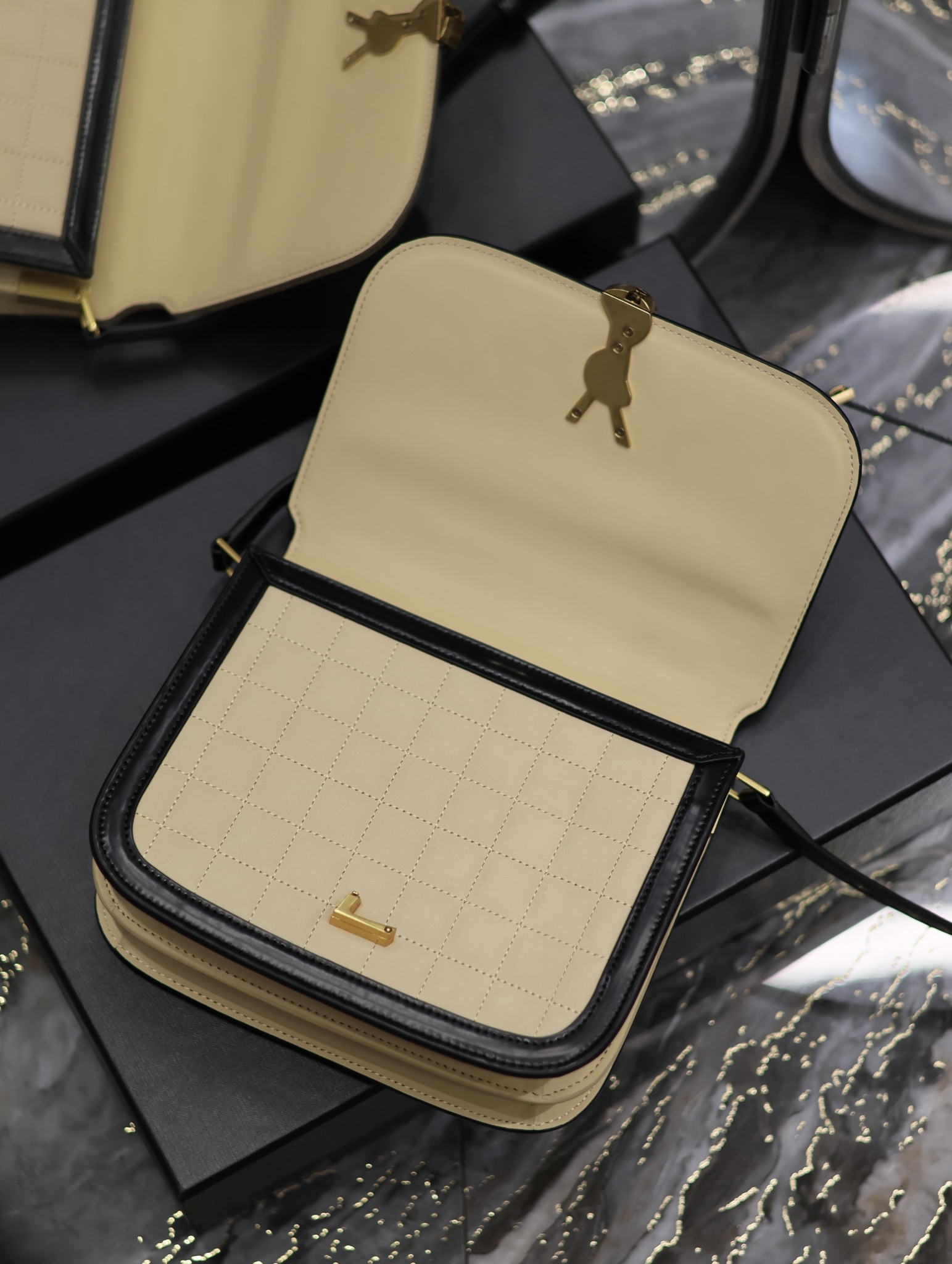YSL Solferino Box Bag-19×13×5CM