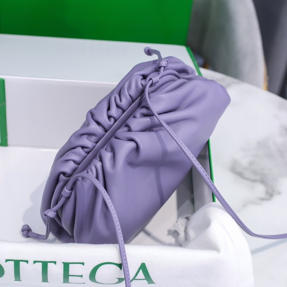 Bo*te*ga ve*ne*ta the pouch bag-22*9cm