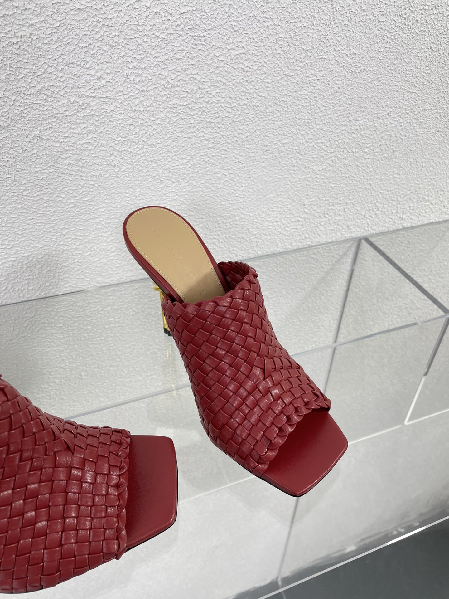 Bo*te*ga ve*ne*ta slides