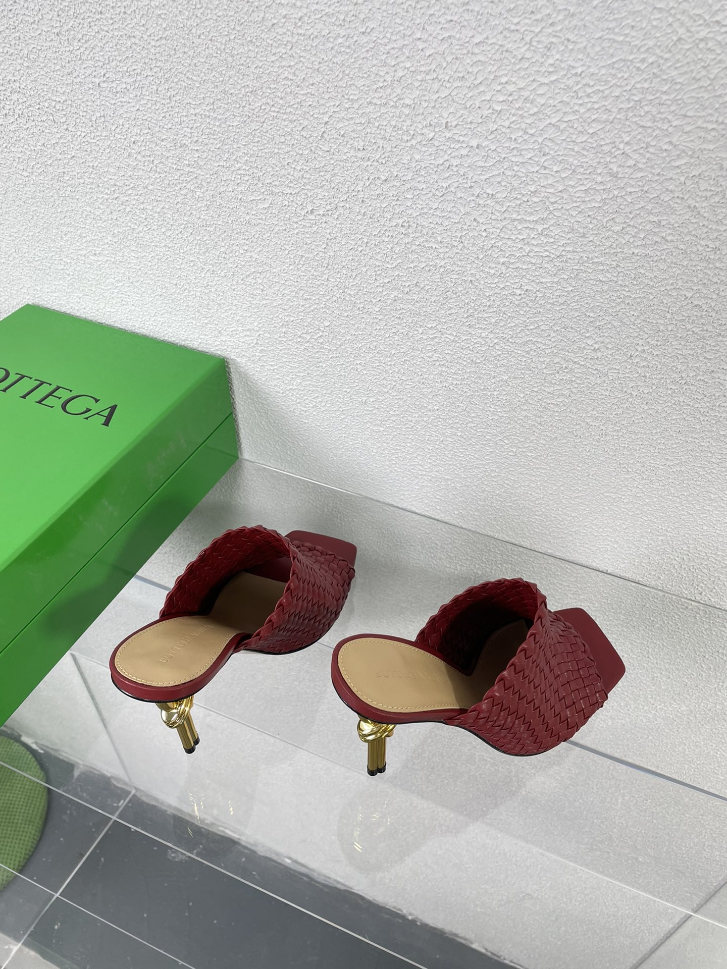 Bo*te*ga ve*ne*ta slides
