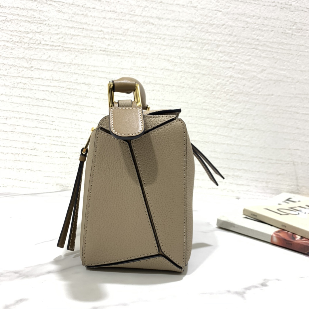 Loewe Puzzle Small Bag-24*10*14CM