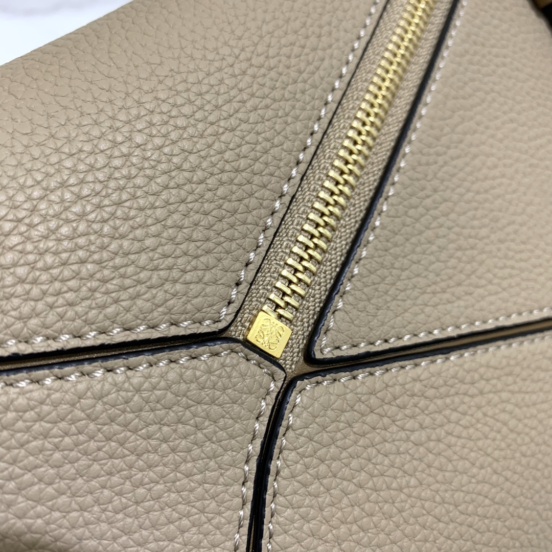 Loewe Puzzle Small Bag-24*10*14CM