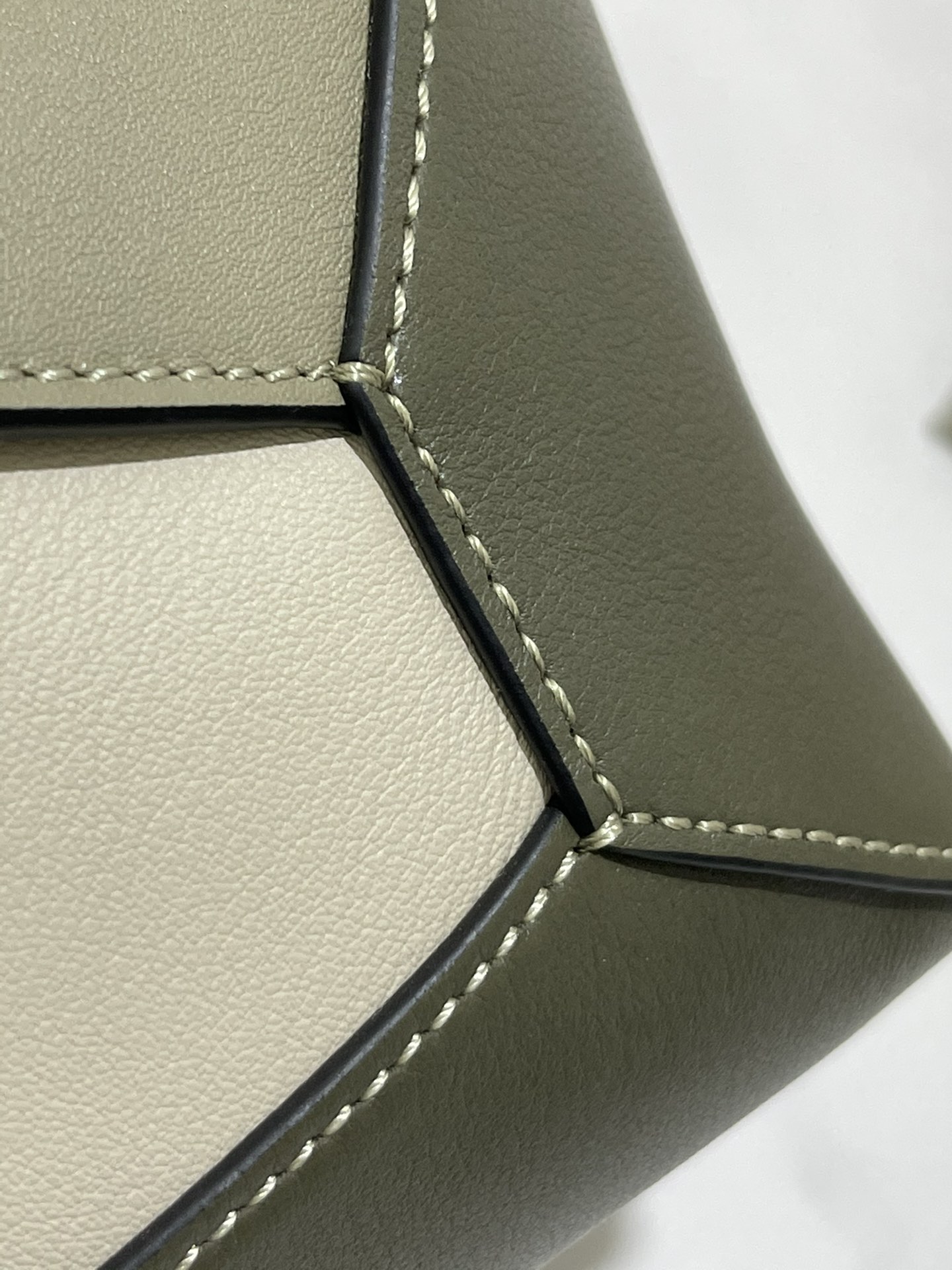 Loewe Puzzle Small Bag-24*10*14CM