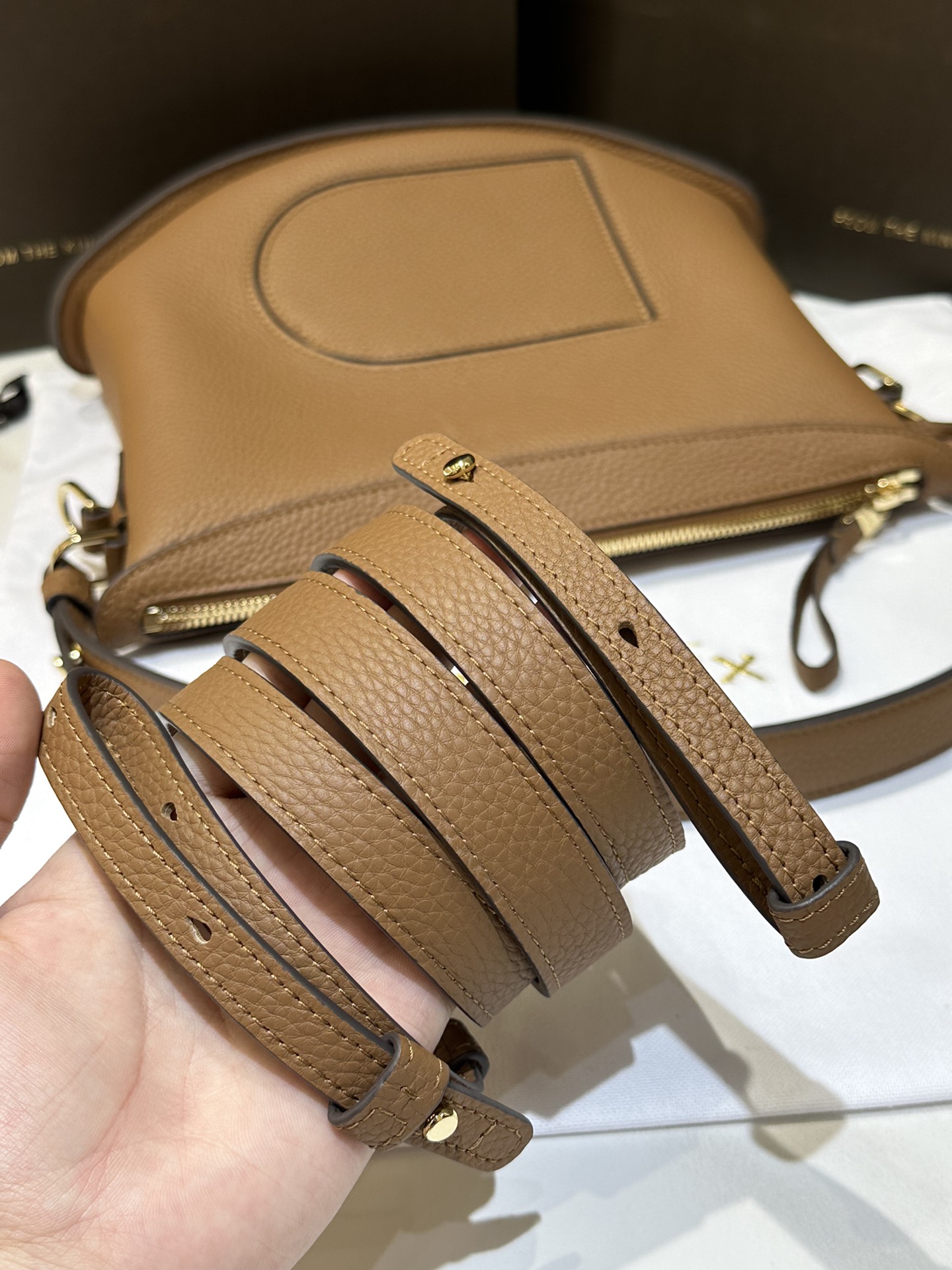 Delvaux Pin Swing Tote-29*9*20CM