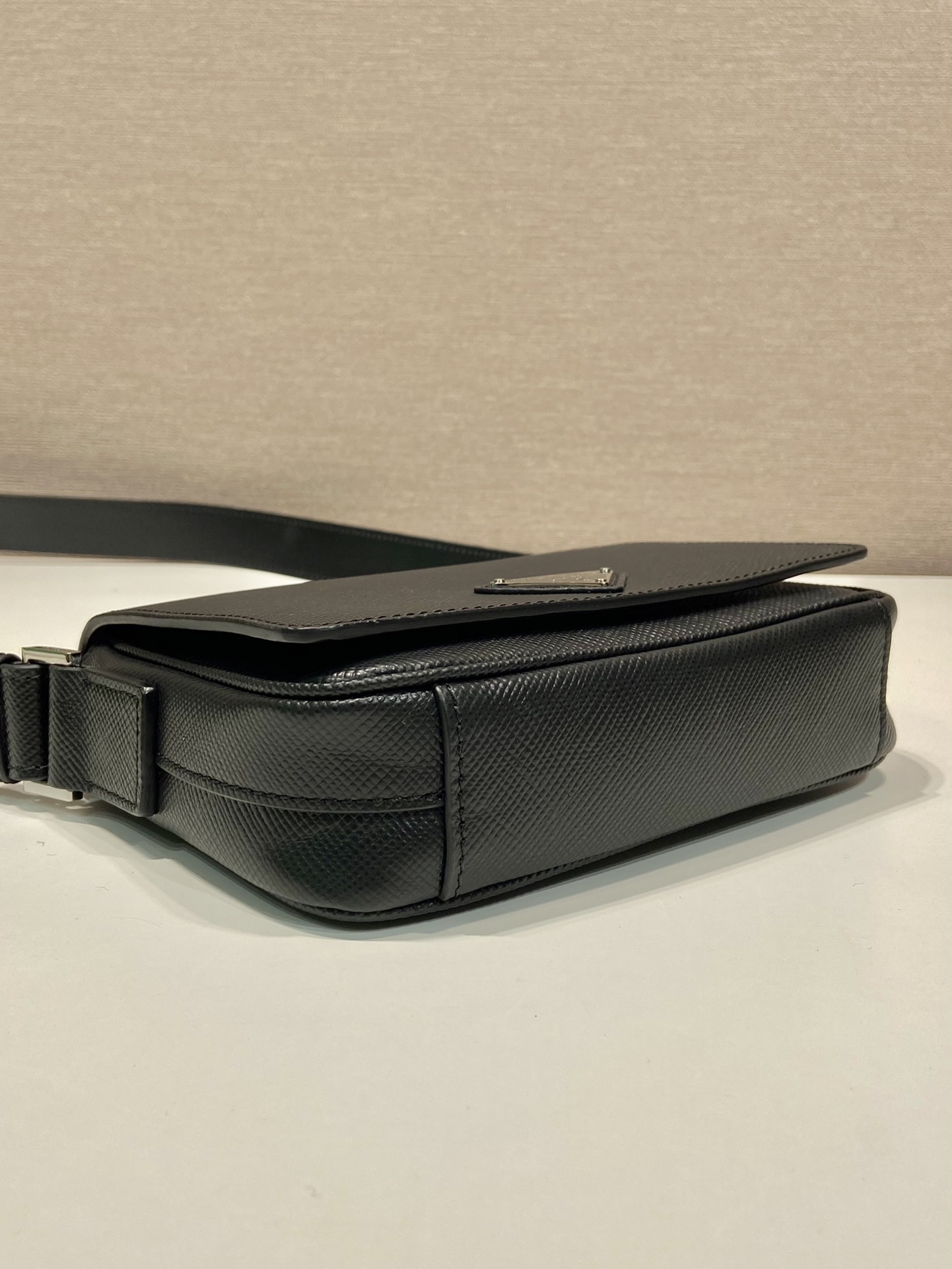 Pra*a 2vd065 shoulder bag-19*13*5cm